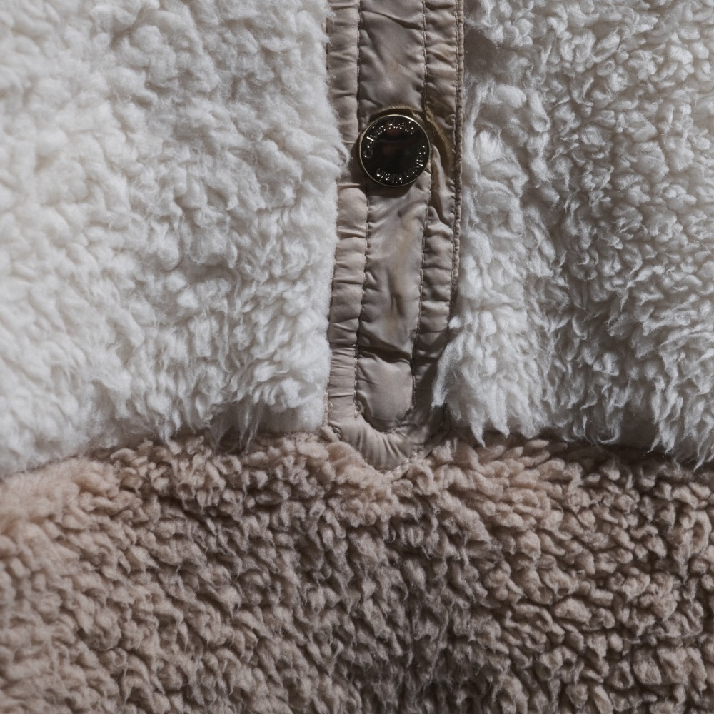 Calvin Klein 3/4 Pullover (Soft) - Picture 4 of 4